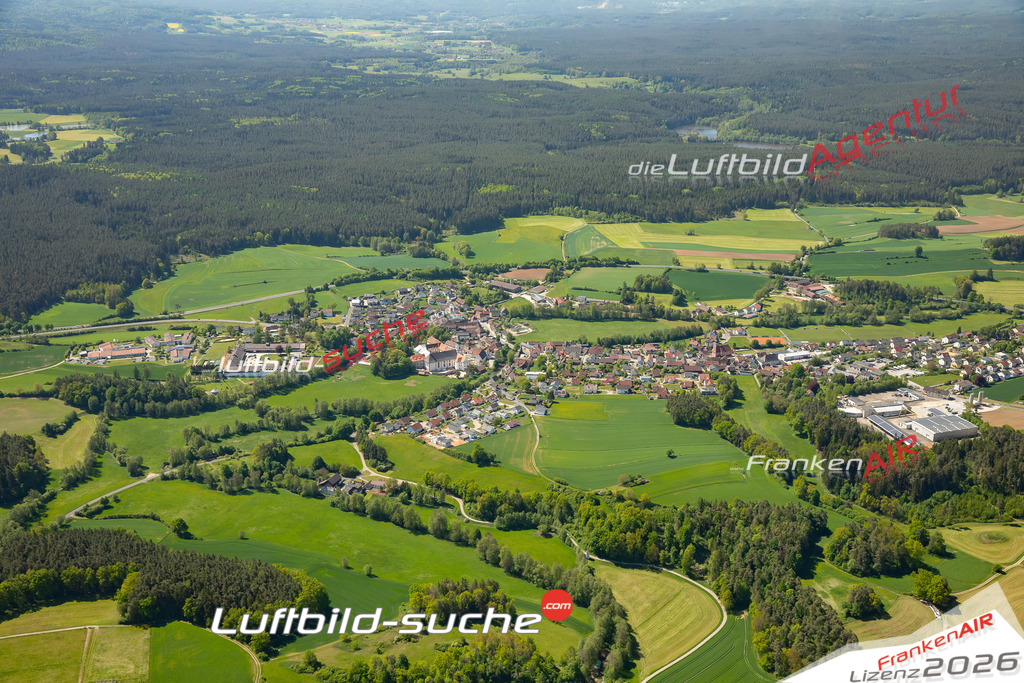 Schrägluftbild  Michelfeld  Auerbach in der Oberpfalz - Das Luftbild wurde 2025 vom UL-Flugzeug heraus erstellt ( keine Drohne ) - Hochauflösende Luftaufnahme -Nicht vergleichbar mit Google Maps oder Satelittenbilder- Die Geschenkidee !Mit Lizenz und Bildrechte bestellbar
