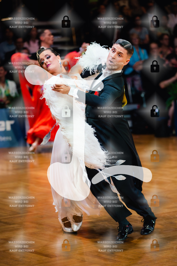 GOC 2025 - WDSF PD Super Grand Prix Standard 1st (34) Alexey Glukhov _ Anastasia Glazunova (Moldova)-2025-08-21-1469 | Webshop for digital downloads and prints of dance sport, event & show photographer Julian Link - Realisiert mit Pictrs.com