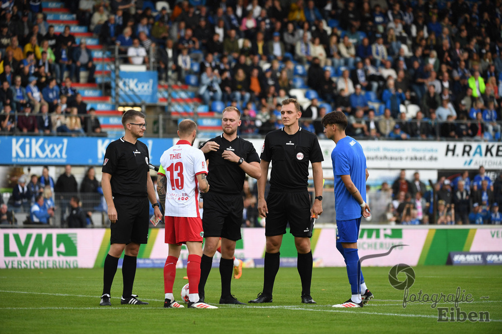 SV Meppen-VfB Lübeck | Herren Regionalliga Nord; SV Meppen (blau)-VfB Lübeck (weiß) am 01.08.2025 in Meppen (Hänsch-Arena), Photo: Philip Eiben 2025 - Realisiert mit Pictrs.com