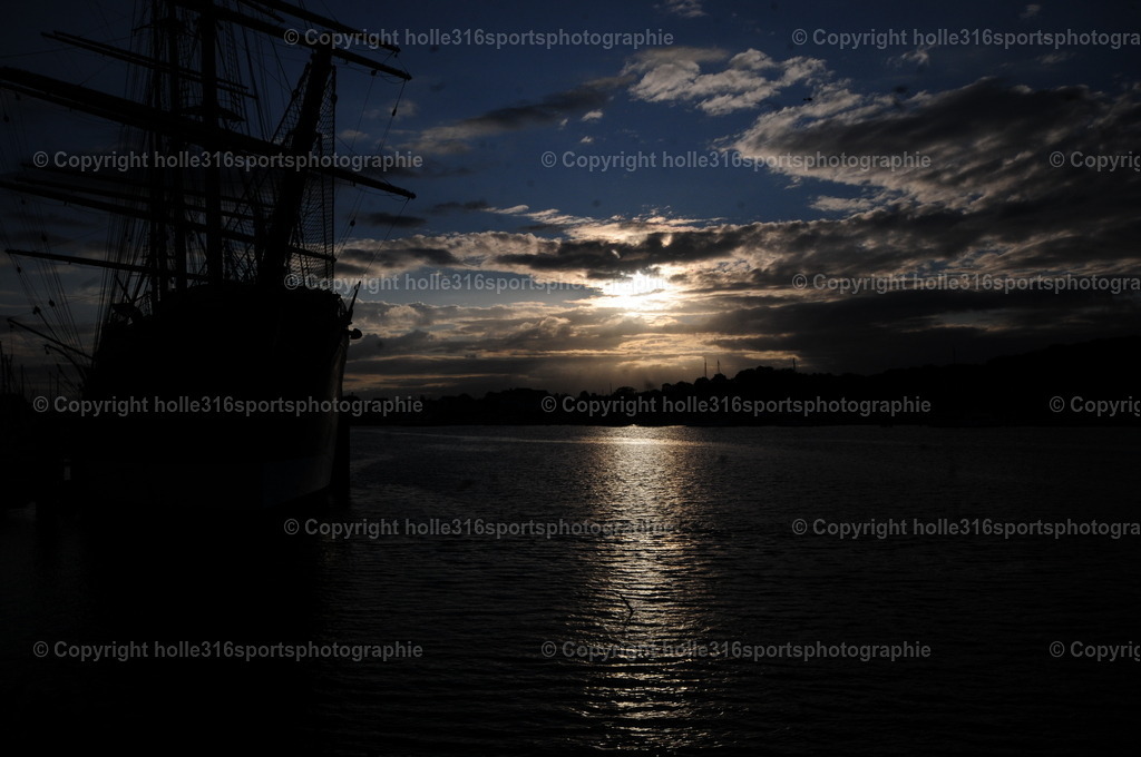 DSC_2854 | Sportfotografie , Motorsport, Motoross, Reitsport, Mointainbike, Enduro,
Landschaft , Outdoor, Eventfotografie, Landschaft, Bilder online bestellen - Realisiert mit Pictrs.com