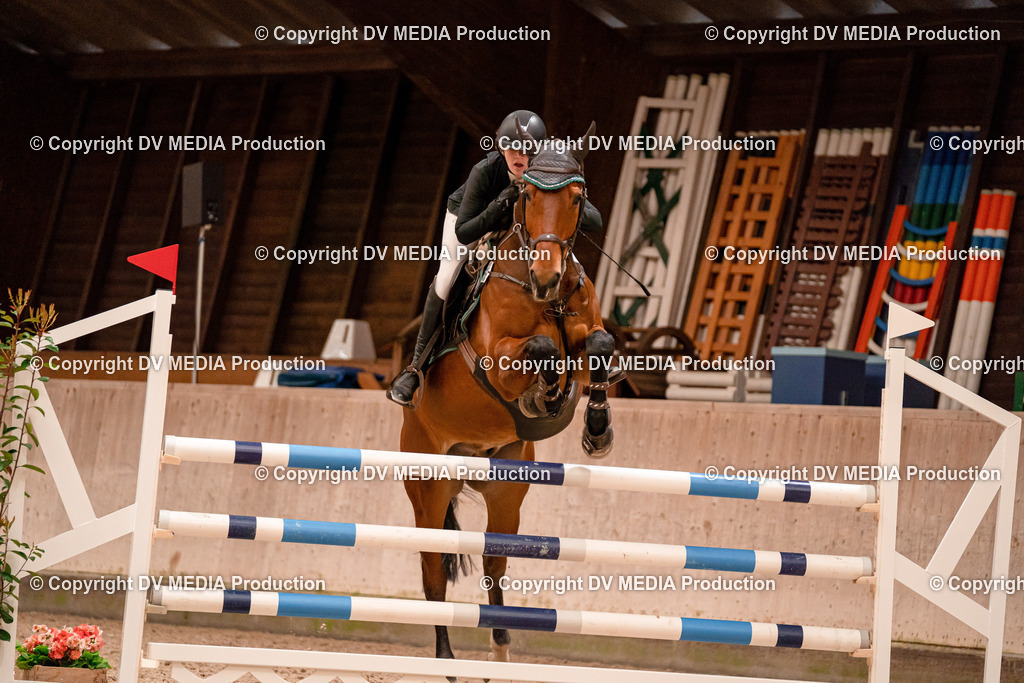 Springen Tag 1-670 | dv-media-shop - Realisiert mit Pictrs.com