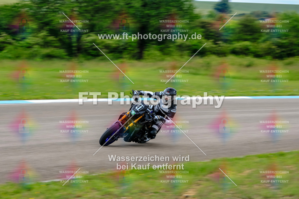 MotoTeam-3511 | Hier findet Ihr Bilder von Touristenfahrten auf der Nürburgring Nordschleife oder von anderen Veranstaltungen die ich besucht habe. Viel Spass beim Durch Schauen 