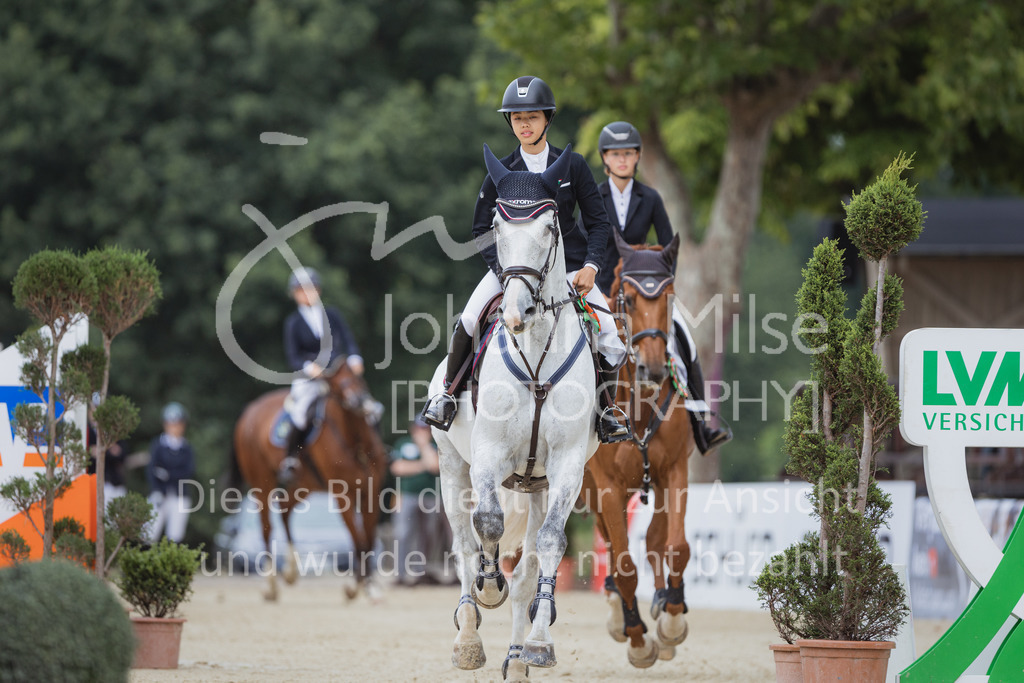 220731_BHO_BT_M1-Spr-198 | Deine schönsten Turniermomente als professionelle Fotos! Entdecke hochwertige Pferdesport-Fotografie im Online-Shop. Jetzt Fotos finden & bestellen!