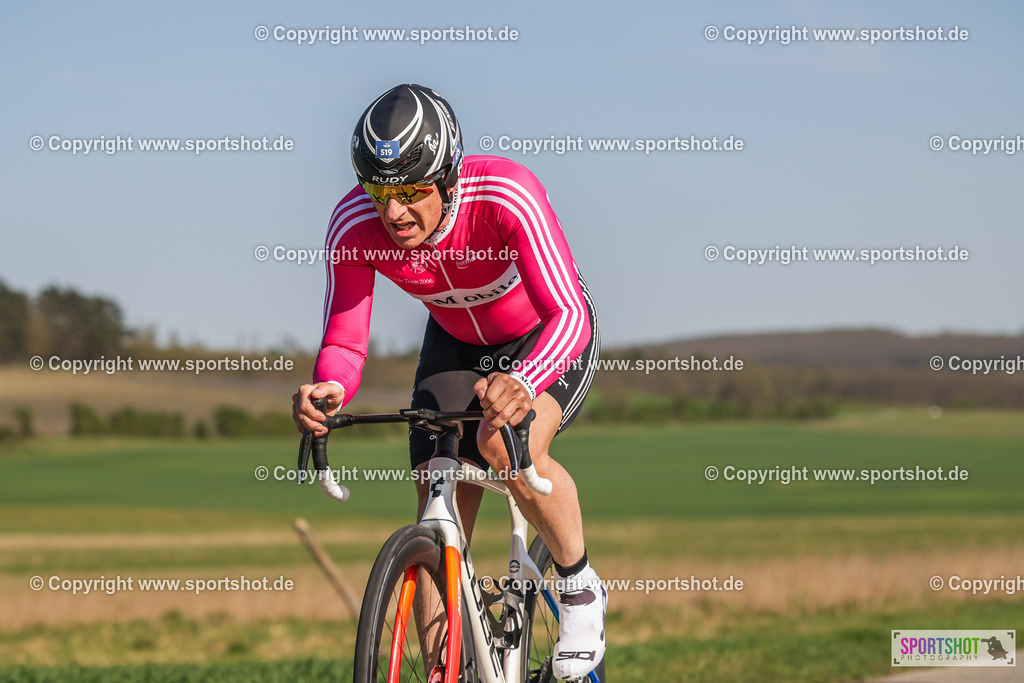 368A3950 | Neusiedlersee Radmarathon 2026@sportshot_your_pictrs #yourpictures#roadtowm2029 #nrm #neusiedlerseeradmarathon #neusiedlersee #neusiedlerseetourismus #burgenland #mörbisch #nrm26 #burgenlandtourismus #voglundco #poweredbyburgenlandtourismus #radsport #rad #marathon #ucigranfondo #visitburgenland #ucigranfondoworldseries