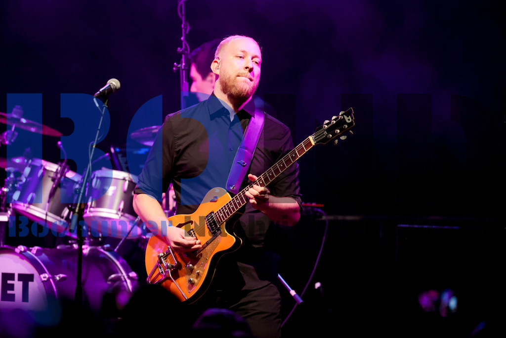 Zeltfestival Ruhr 2024 - Get Back / Beatles Tribute  {date} -  | {headline}(Foto: Sebastian Sendlak / BOND) - Realisiert mit Pictrs.com