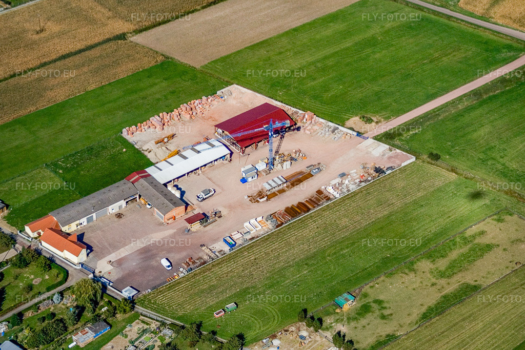 Vue aérienne: RH Entreprise de Construction René Hemmerlé à Schleithal dans le département Bas Rhin, France – .Photo: IMG_13598.jpg prise le 28/09/2008 par Werner Riehm/FLY-FOTO.eu – Résolution de l'original: 3320 x 2213 px – Entreprise de construction et de bâtiment à Schleithal - Hemmerlé René S.A.S