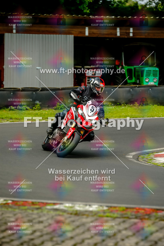 VBK-4362 | Hier findet Ihr Bilder von Touristenfahrten auf der Nürburgring Nordschleife oder von anderen Veranstaltungen die ich besucht habe. Viel Spass beim Durch Schauen 
