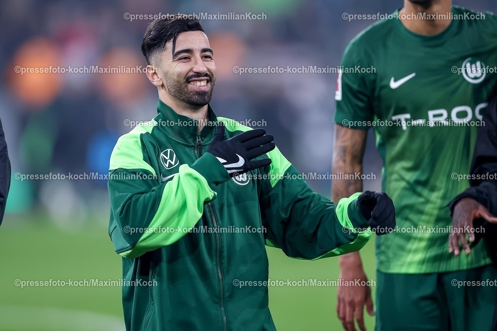 BMG13122502223 | 13.12.2025, Fußball, Borussia Mönchengladbach - VfL Wolfsburg, 1. Fußball Bundesliga, 14.Spieltag, Borussia-Park, Saison 2025 2026: Mohamed Amoura&nbsp;(VfL Wolfsburg #09) jubelnd   DFB regulations prohibit any use of photographs as image sequences and or quasi-video.
