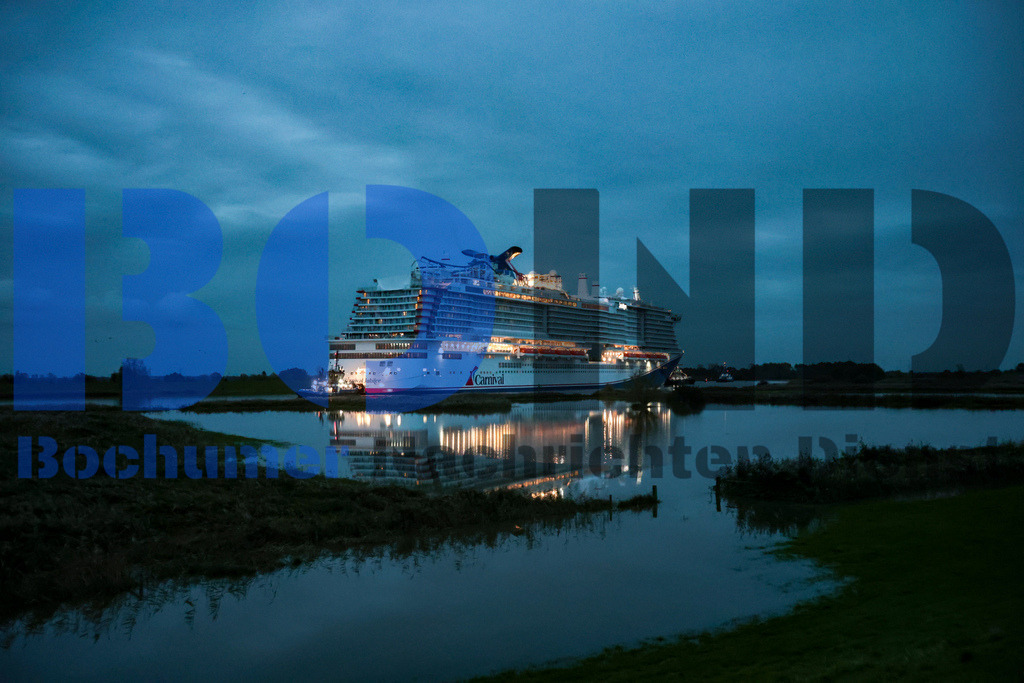 30.10.2023 - 
 | Sebastian Sendlak / Bochumer Nachrichtendienst (BOND) - Ueberfuehrung Carnival Jubilee - Meyer Werft Papenburg - Realisiert mit Pictrs.com