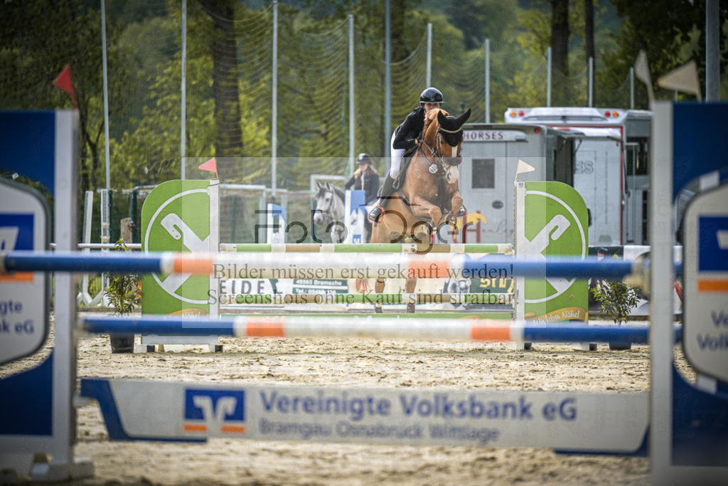 DOS_1604 | Entdecke hochwertige Reitturnierfotos von Foto Oger. Professionell, emotional und authentisch – jetzt Lieblingsmomente im Shop bestellen.Deutschlandweite Turnierfotografie. - Realisiert mit Pictrs.com