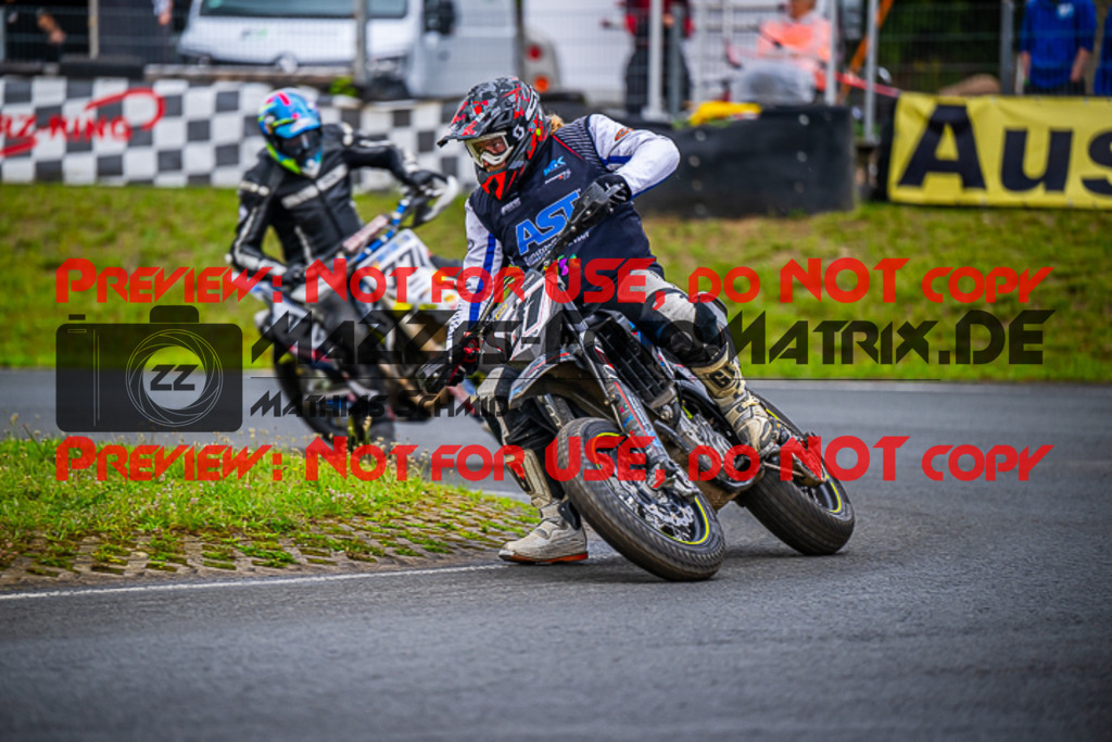 MaZZes_FotoMatrix_230812_2002 | S4