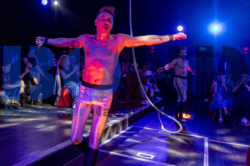 SES_VARECE20250907-51 | bond - Realisiert mit Pictrs.com