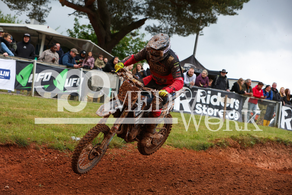5E6A0275 | 989 MEDIAWORK