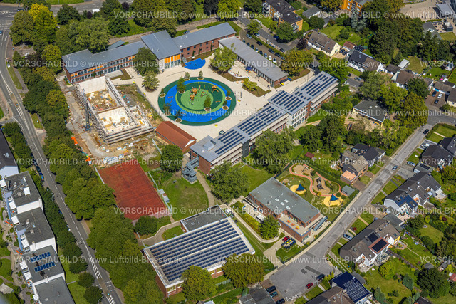 Herne230802588 | Luftbild, HölkesKampus, Stadtteilzentrum H2Ö Hölkeskampring mit Baustelle und Neubau, Kolibri-Schule und bunter kreisrunder Spielplatz, Herne-Süd, Herne, Ruhrgebiet, Nordrhein-Westfalen, Deutschland