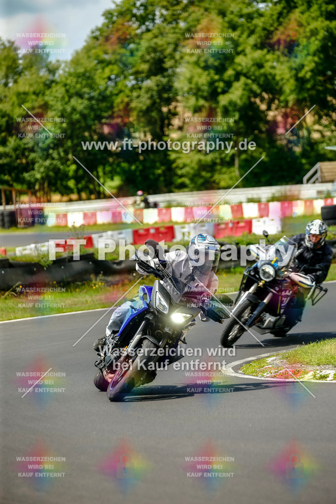 VBK-4871 | Hier findet Ihr Bilder von Touristenfahrten auf der Nürburgring Nordschleife oder von anderen Veranstaltungen die ich besucht habe. Viel Spass beim Durch Schauen 