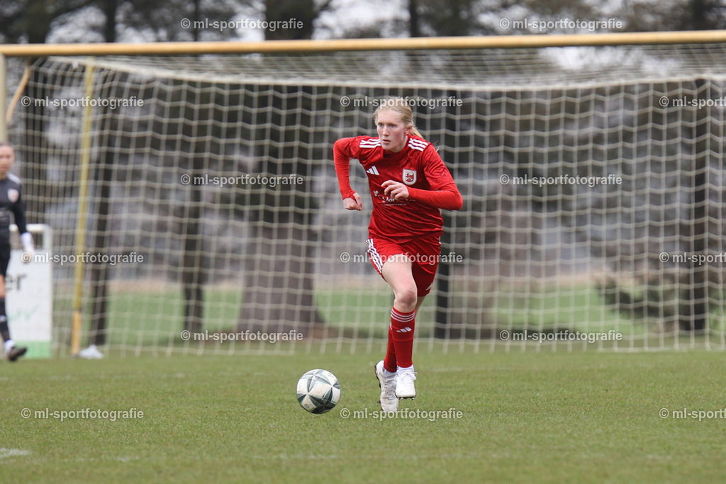 Fußball I Frauen I Saison 2025/2026 I Oberliga Schleswig-Holstein I 14. Spieltag I SV Frisia 03 Risum-Lindholm - SV Wahlstedt | ml-sportfotografie - Realisiert mit Pictrs.com