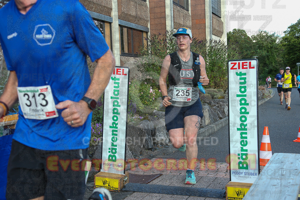 250801_1938_EX1_8338 | Sportfotografie im Rhein-Sieg Kreis, Köln, Bonn, NRW, Rheinland Pfalz, Hessen, etc. Unser Tätigkeitsfeld umfasst den Laufsport vom Volkslauf über den Marathon, Duathlon, Triathon bis zum Ultralauf wie Kölnpfad Ultra oder Schindertrail.