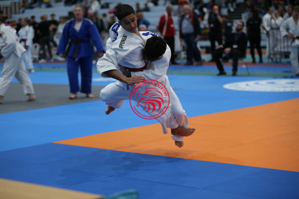 AT3Y1169 | Fotos vom Adler Cup - Pictures from Adler Cup

Hier findet Ihr alle Eindrücke und großen Momente der Adler Cup Wochenenden. Here you will find all impressions and great moments of the Adler Cup weekends. - Realisiert mit Pictrs.com