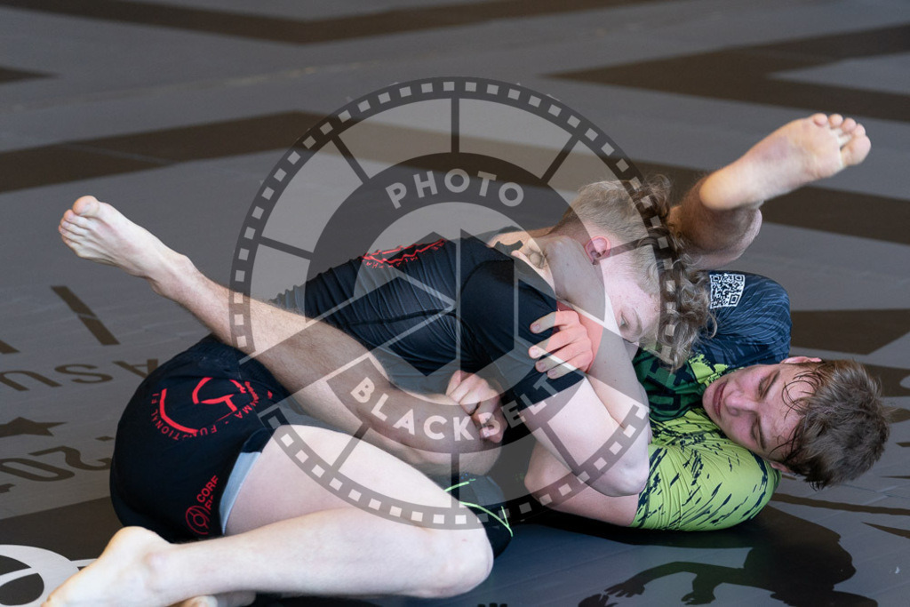 20250329PBB0595 | Fighters compete during the International Luta Livre (ILLCS) Germany IX Spring 2025 Competition spring on March 29, 2025 in Hannover, Germany.© Chiara Dazi