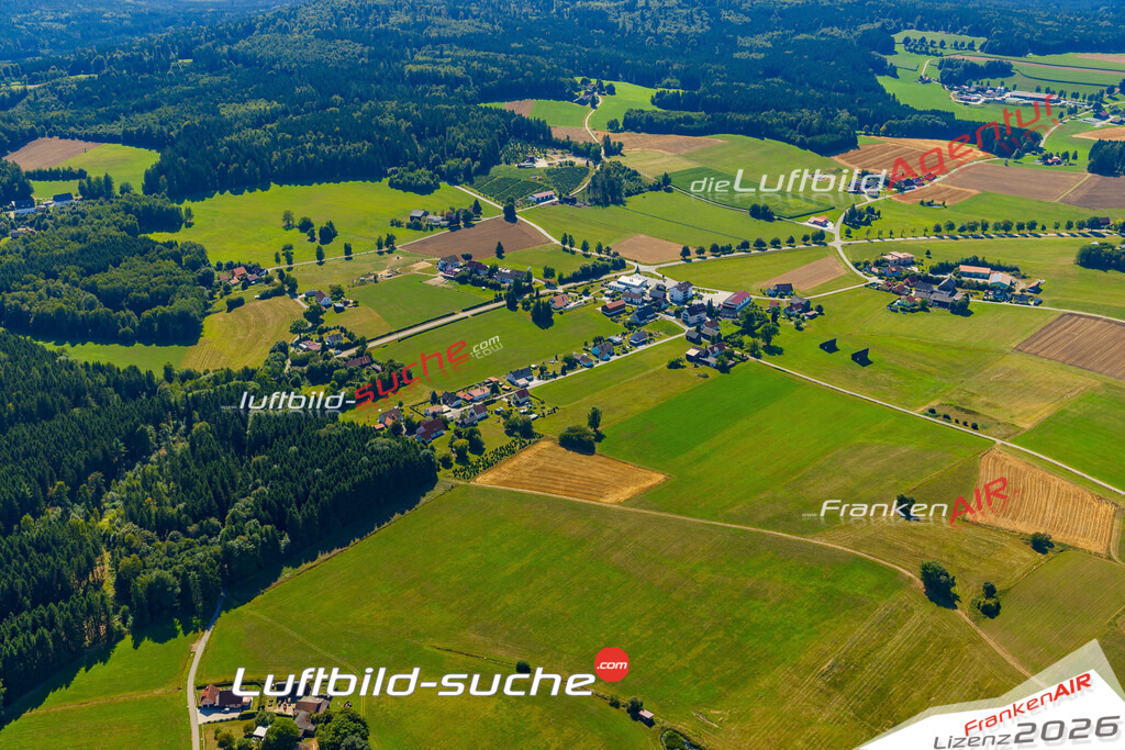 Hinterbrünst Georgenberg Bild- Das Luftbild wurde 2025 vom UL-Flugzeug heraus erstellt ( keine Drohne ) - Hochauflösende Luftaufnahme -Nicht vergleichbar mit Google Maps oder Satelittenbilder- Die Geschenkidee !Mit Lizenz und Bildrechte bestellbar