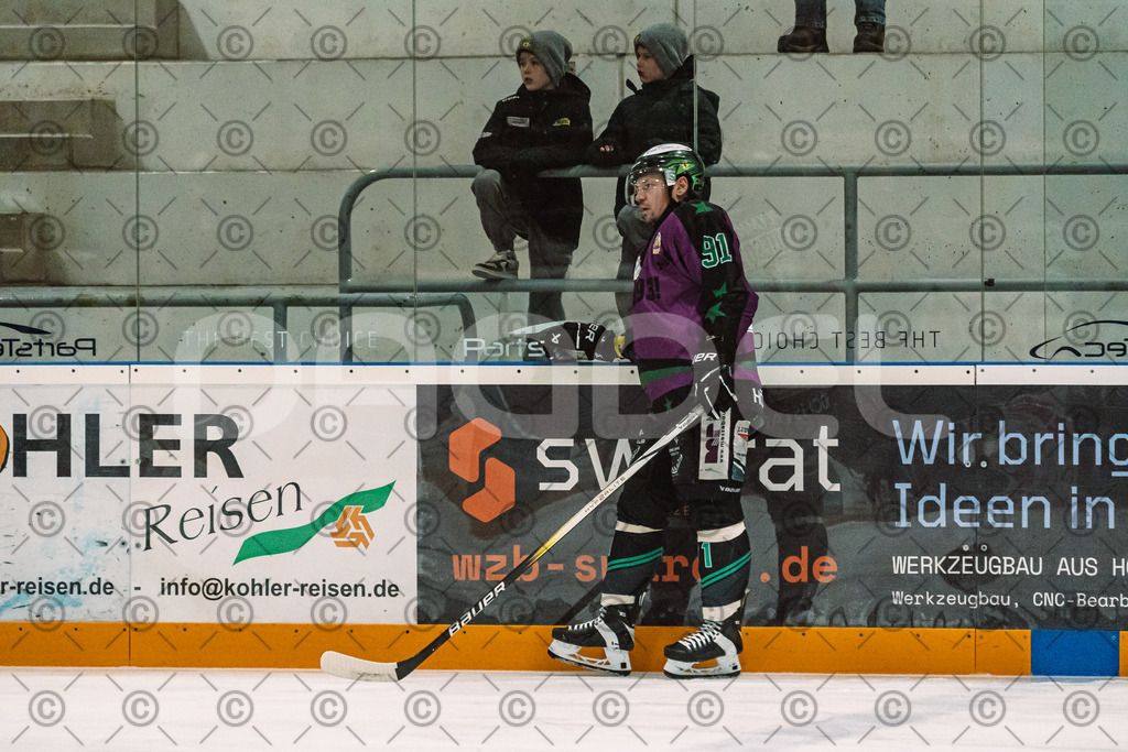 Alligators_vs_Erding_12_12_2025-007 | Höchstadt Alligators Fotogalerie: Eishockey-Action aus Franken. Professionelle Spielfotos, Portraits & Stadionbilder zum Download. Jetzt entdecken! - Realisiert mit Pictrs.com