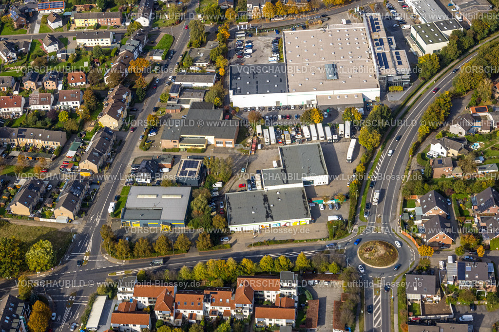 Neukirchen-Vluyn241013189 | Luftbild, Wohngebiet am Neukirchener Ring und Hochstraße, Indunorm Hydraulik GmbH, Kreisverkehr, Neukirchen-Vluyn, Ruhrgebiet, Nordrhein-Westfalen, Deutschland