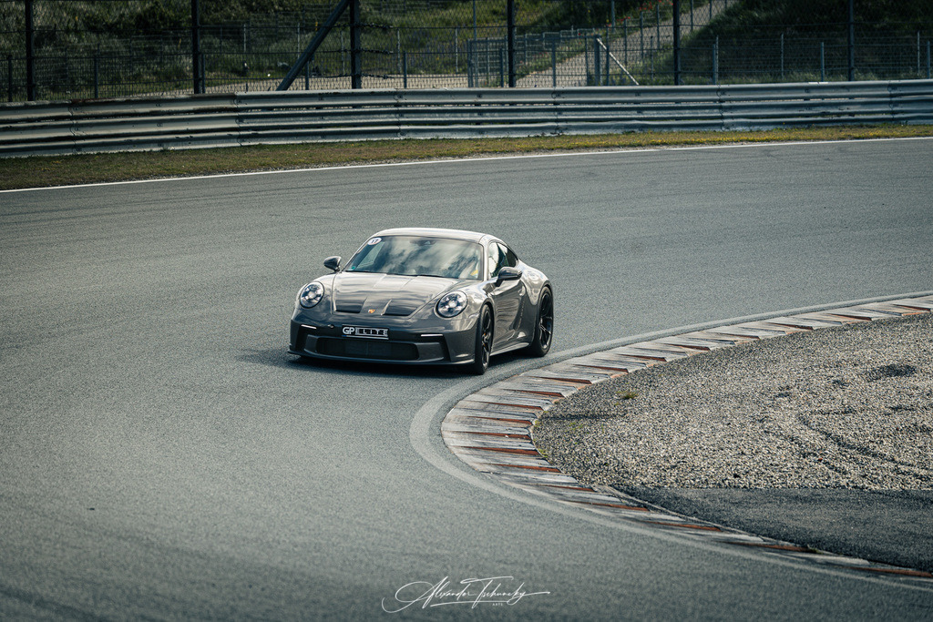 R6AT0691 _Alexander Tschuncky | Entdecken Sie die faszinierende Welt von Alexander Tschuncky Arts: Kreative Fotografie, atemberaubende Automobilkunst und hochwertiger Bilderdruck. Lassen Sie sich inspirieren! - Realisiert mit Pictrs.com