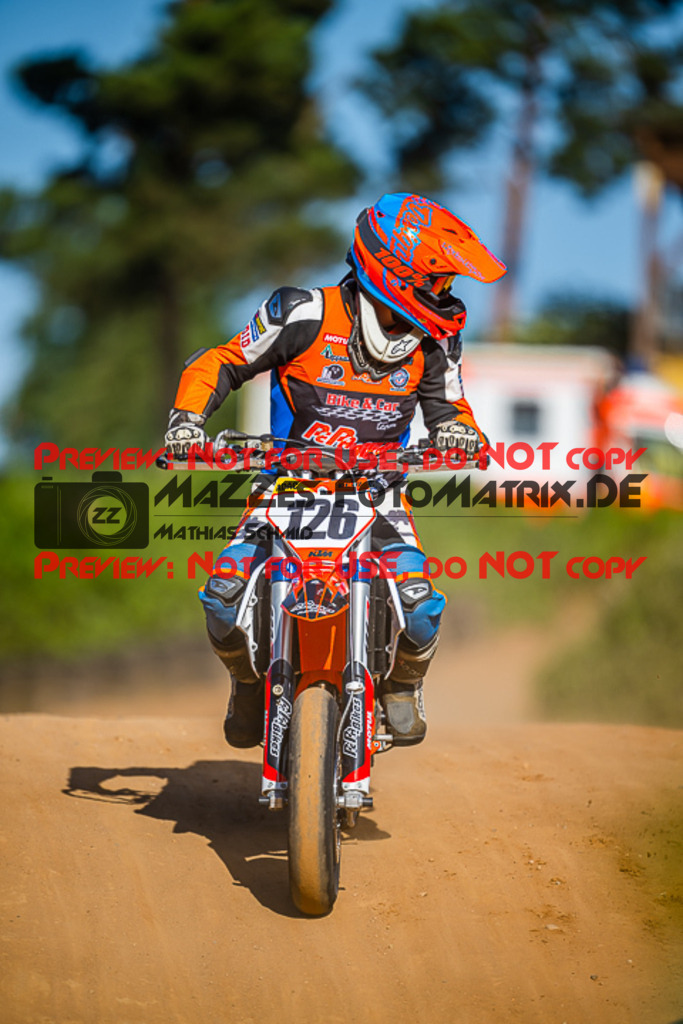 MaZZes_FotoMatrix_220528_5401 | Fotograf Mathias Schmid
Sportfotograf,
Eventfotograf,
Hochzeitsfotograf,
Portraitfotograf