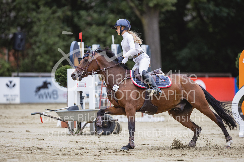 230824_Delbrueck_PonyTrophy-331 | Deine schönsten Turniermomente als professionelle Fotos! Entdecke hochwertige Pferdesport-Fotografie im Online-Shop. Jetzt Fotos finden & bestellen!