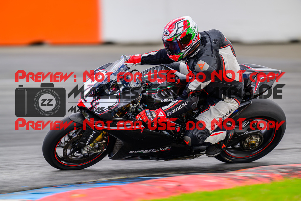 MaZZes_FotoMatrix_240615_6007705_8546 | ROT