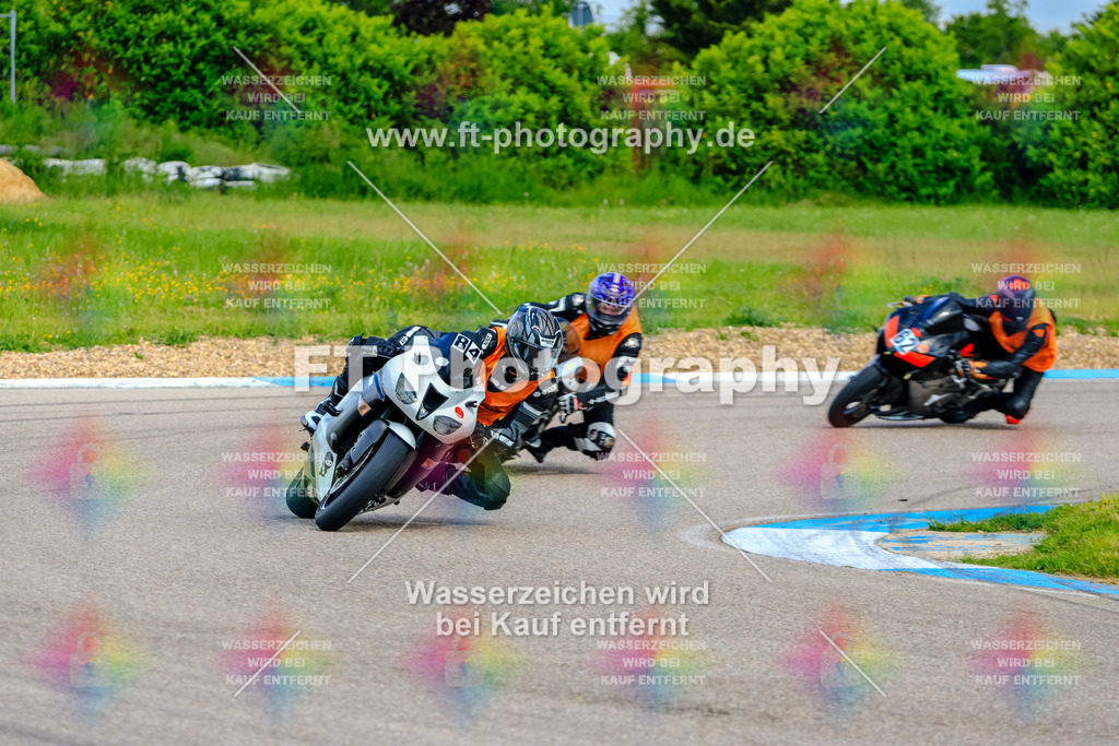 MotoTeam-9062 | Hier findet Ihr Bilder von Touristenfahrten auf der Nürburgring Nordschleife oder von anderen Veranstaltungen die ich besucht habe. Viel Spass beim Durch Schauen 