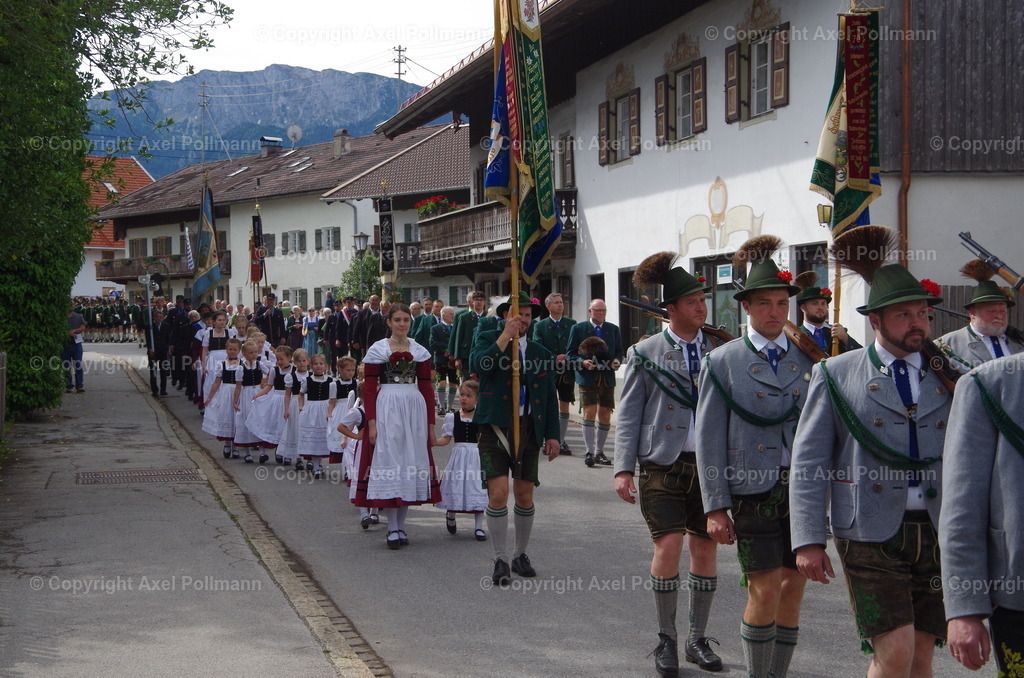 IMGP5089 | fotografiert von Axel PollmannLeonhardi Wallfahrt Benediktbeuern und Murnau, Fronleichnam, Fasching, Landschaft im Loisachtal und Benediktbeuern  - Realisiert mit Pictrs.com