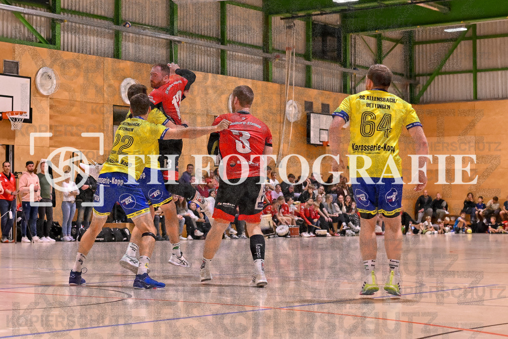 GER, SG Maulburg/Steinen - SG Allensbach/Dettingen, Handball, Landesliga Suedbaden, 2. Spieltag, Saison 2024/2025, 28.09.2024 | Andre Leuchtmann (SG Maulburg/Steinen, #13) beim Wurf.GER, SG Maulburg/Steinen - SG Allensbach/Dettingen, Handball, Landesliga Suedbaden, 2. Spieltag, Saison 2024/2025, 28.09.2024Foto: TH Fotografie/Thomas Hess