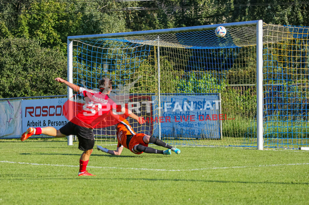 SG Krumpendorf/Pörtschach - ASKÖ Gurnitz 1-2, 1. Klasse C | Pascal Krobath (ASKÖ Gurnitz #16) Florian Lampichler (SG Krumpendorf/ATUS Pörtschach #22) SG Krumpendorf/Pörtschach - ASKÖ Gurnitz 1-2 am 20.08.2023 in Krumpendorf
(Sportplatz), Austria, (Photo by Ernst Krawagner sport-fan.at) - Realisiert mit Pictrs.com