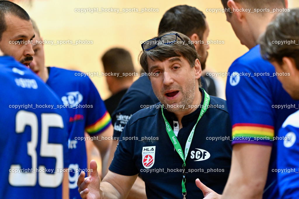 SC Ferlach vs. Schwaz Tirol Handball | Headcoach SC Ferlach BEGUS Robert, SC Ferlach vs. Schwaz Tirol Handball, SC Ferlach vs. Schwaz Tirol Handball am 12.10.2024 in Ferlach (Ballspielhalle Ferlach), Austria, (Photo by Bernd Stefan)