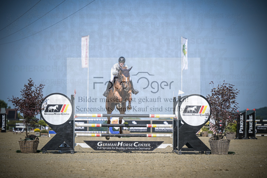 DOS_1051 | Entdecke hochwertige Reitturnierfotos von Foto Oger. Professionell, emotional und authentisch – jetzt Lieblingsmomente im Shop bestellen.Deutschlandweite Turnierfotografie. - Realisiert mit Pictrs.com