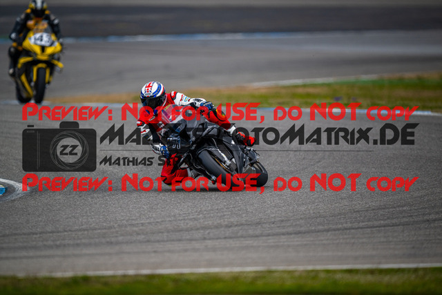 MaZZes_Fotomatrix_20240316_6007705_7923 | Fotograf Mathias Schmid
Sportfotograf,
Eventfotograf,
Hochzeitsfotograf,
Portraitfotograf