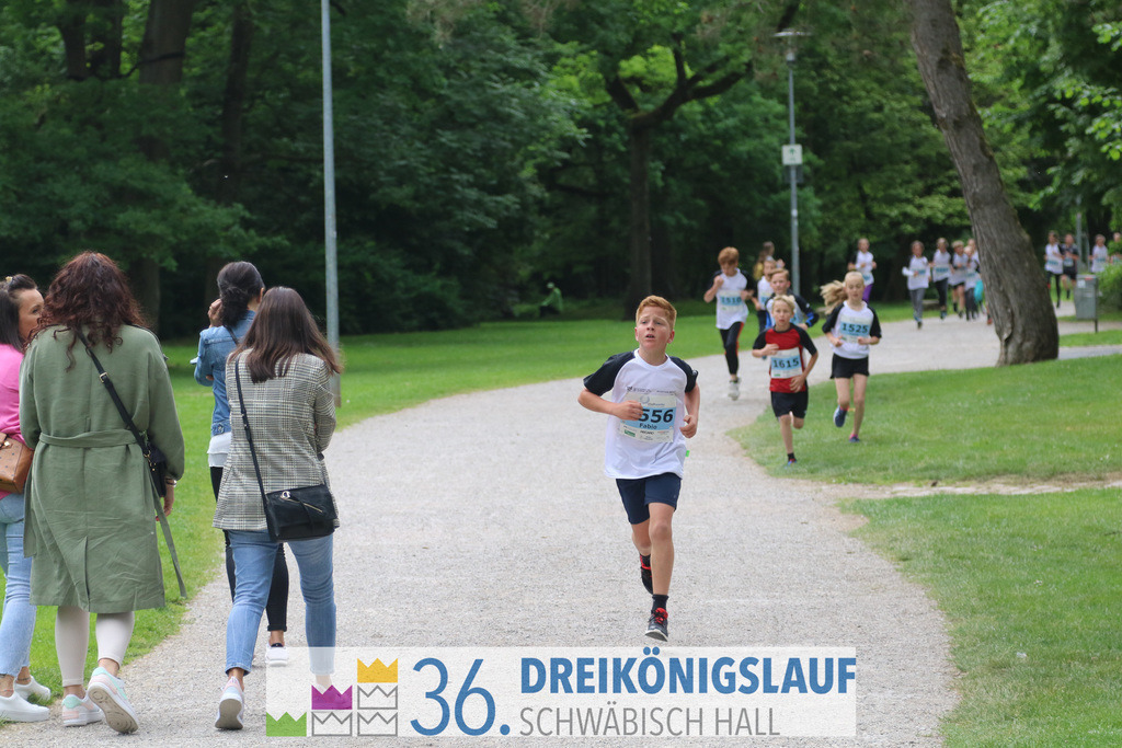 Stadtwerke Schüler und Jugendlauf 1,7km | 3koenigslauf 2022 Stadtwerke Schüler und Jugenlauf 1,7km - Realisiert mit Pictrs.com