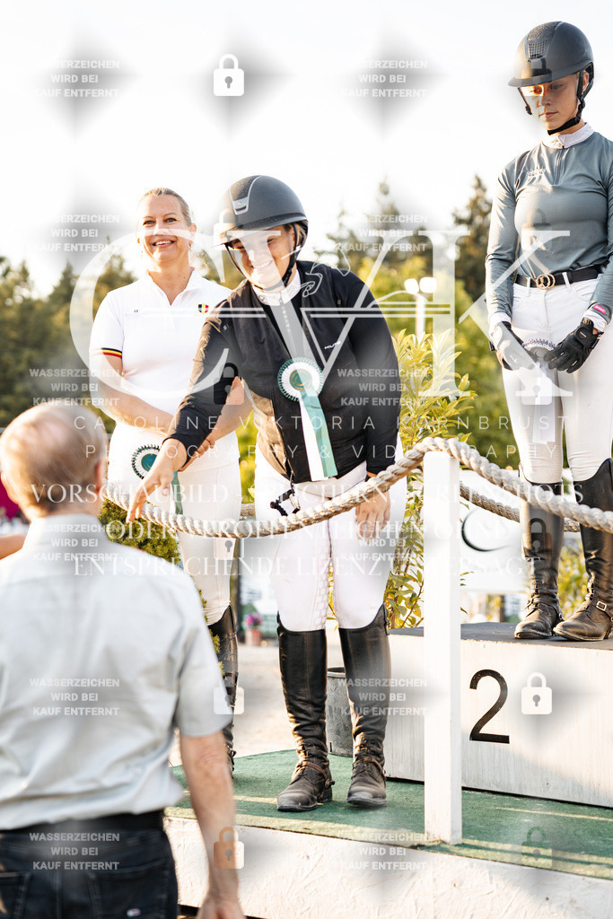 CK704039 | Turnierfotografie Pferdefotografie Trier Rheinland-Pfalz Pferdesport Reitsport Tierfotografie Sportfotografie Pferdevideo Pferdevideografie Equestrianvideography equestrianphotography  - Realisiert mit Pictrs.com