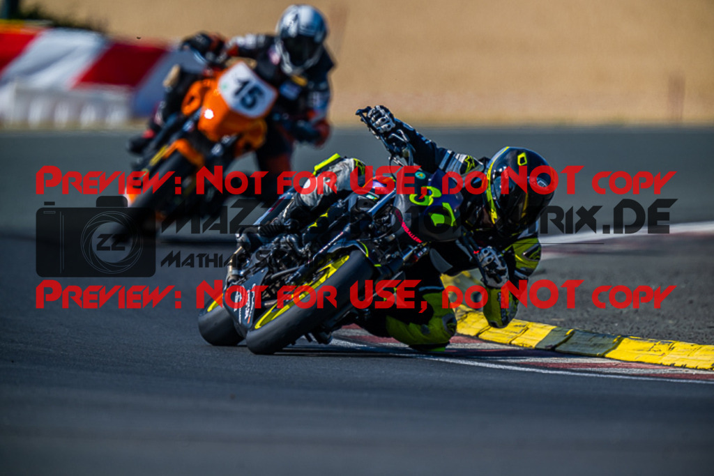 MaZZes_FotoMatrix_220722_1277 | TWIN