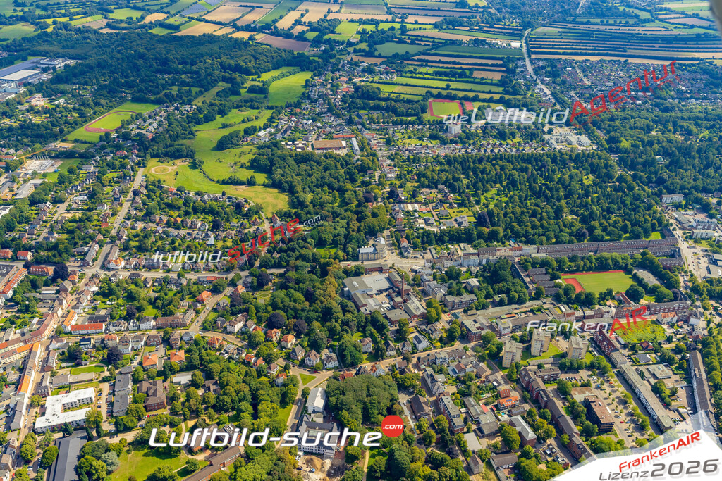 Luftbild Vs Google Maps  Brachenfeld  Neumünster -Das Luftbild wurde 2025 vom UL-Flugzeug heraus erstellt ( keine Drohnenluftbilder ) - Hochauflösende Luftaufnahme -Nicht vergleichbar mit Google Maps oder Satelittenbilder- Die Geschenkidee !Mit Lizenz und Bildrechte bestellbar