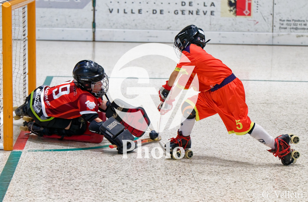 Super League  - Servette FC  v FC Zurich  | during the Super League  game between Servette FC  and FC Zurich  at Stade de Geneve  in Lancy , Switzerland 