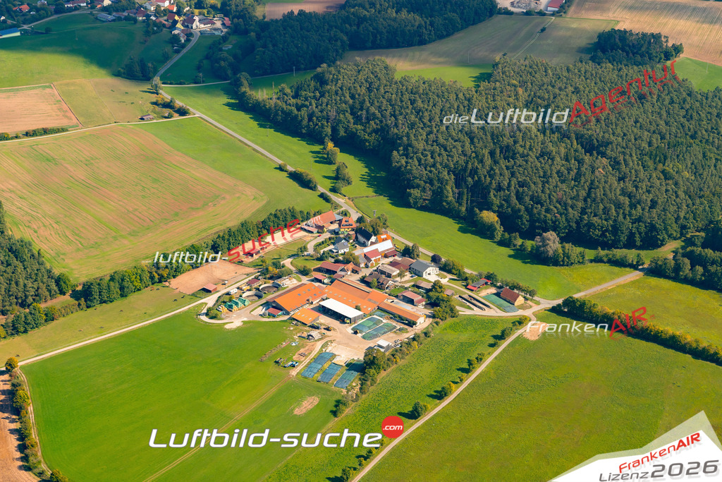 Luftaufnahme  Morbach  Markt Erlbach Das Luftbild wurde 2025 vom UL-Flugzeug heraus erstellt ( keine Drohne ) - Hochauflösende Luftaufnahme -Nicht vergleichbar mit Google Maps oder Satelittenbilder- Die Geschenkidee !Mit Lizenz und Bildrechte bestellbar