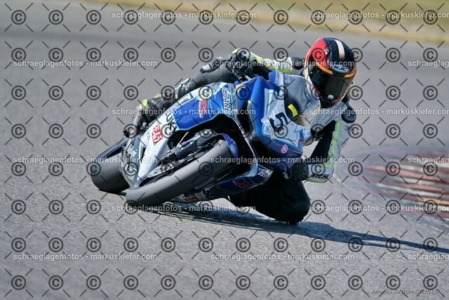 25bt04-0262 | markuskiefer.com - Realisiert mit Pictrs.com