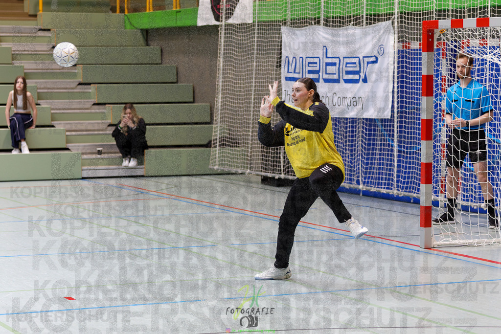 Hessenmeisterschaft wJC - Spiel um Platz 3; TuS Kriftel - SG Schenklengsfeld | Hessenmeisterschaft wJC - Spiel um Platz 3; TuS Kriftel - SG Schenklengsfeld am 22.03.2025 in Biedenkopf (Sporthalle Lahntalschule)Photo © 2025 - Jörg Heinrich - Realisiert mit Pictrs.com
