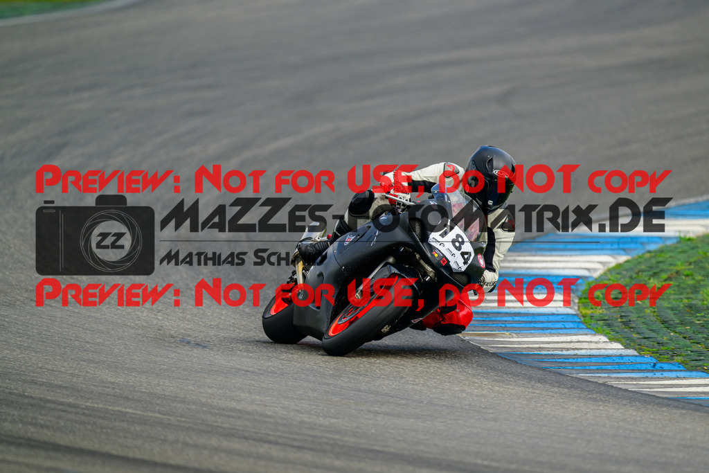 MaZZes_FotoMatrix_240615_6007705_7222 | ROT