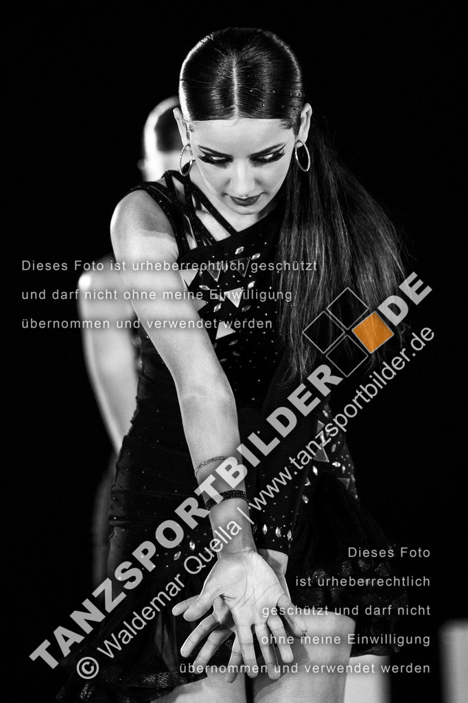 20250504-01313 | Hier finden Sie Tanz Bilder vom Latein und Standard Formationen tanzen. Sportbilder vom Tanzsport. Schöne Fotos und von Weltmeisterschaft, Europameisterschaft, Bundesliga, Regionalliga, Oberliga und Landesliga sowie von GOC Stuttgart, DanceComp, WM Bremen