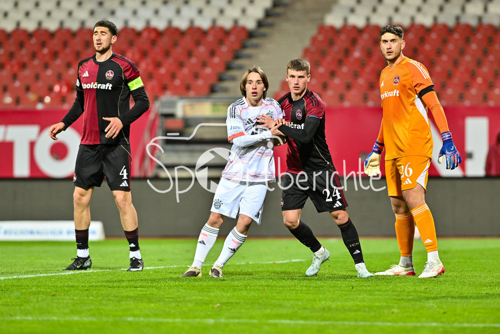 1. FC Nürnberg II - FC Bayern Amateure | NÜRNBERG, GERMANY - 21. APRIL: im Bild v. l. Khalid ABU el HAIJA (1. FC Nürnberg 4), Bohdan OLYCHENKO (FC Bayern München II 25), Tobias HEß (1. FC Nürnberg II 24) und Robin LISEWSKI (1. FC Nürnberg II 26) während dem Match zwischen dem 1. FC Nürnberg II und den Amateuren des FC Bayern am 30. Spieltag der Regionalliga Bayern im Max-Morlock Stadion