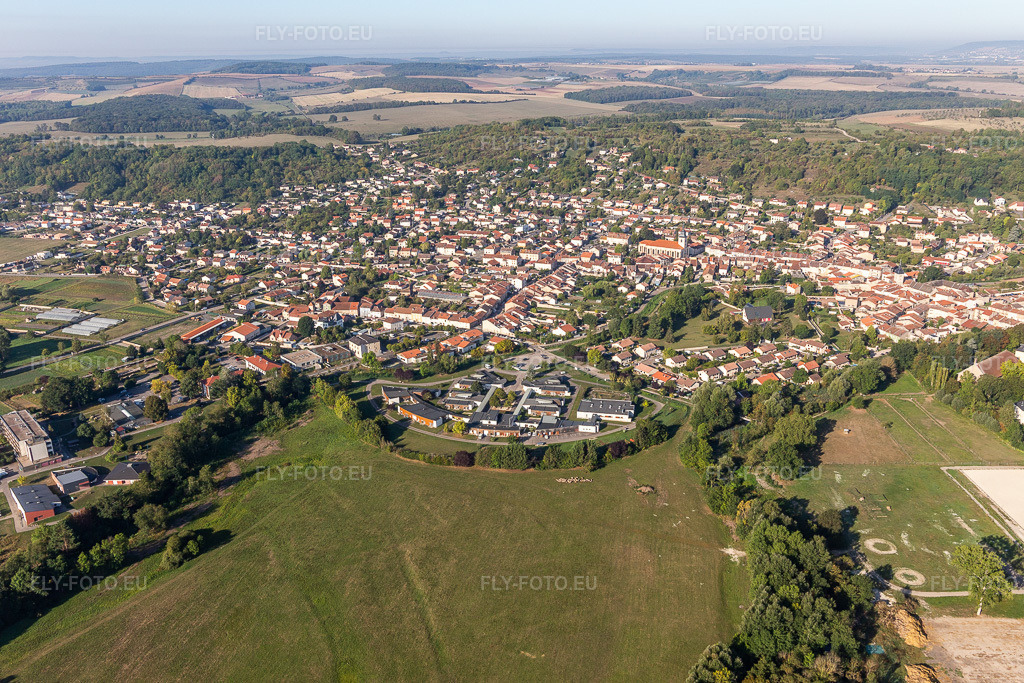 Vue aérienne: Rosières-aux-Salines à Rosières-aux-Salines dans le département Meurthe et Moselle, France. Photo: IMG_118222.jpg prise le 15/09/2019 par Werner Riehm/FLY-FOTO.euRésolution de l'original: 5472 x 3648 px