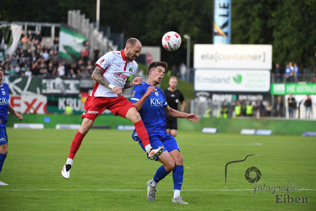 SV Meppen-VfB Lübeck | Herren Regionalliga Nord; SV Meppen (blau)-VfB Lübeck (weiß) am 01.08.2025 in Meppen (Hänsch-Arena), Photo: Philip Eiben 2025 - Realisiert mit Pictrs.com